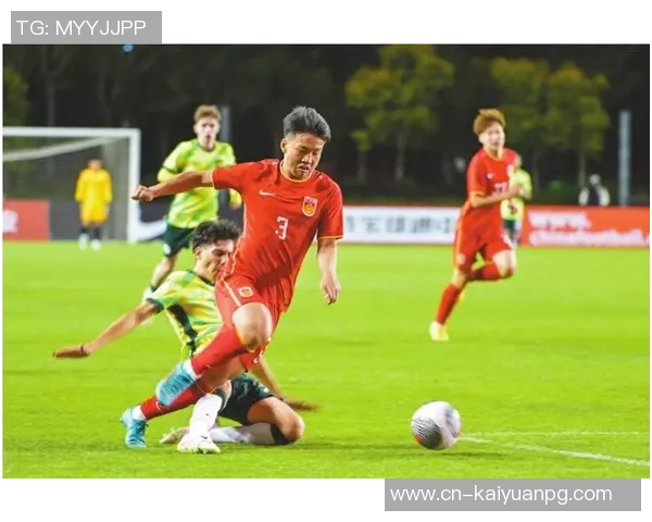 U16国足展现强大实力谢晋头球破门完成帽子戏法助球队10-0领先东帝汶 U16国足展现强大实力谢晋头球破门完成帽子戏法助球队10-0领先东帝汶