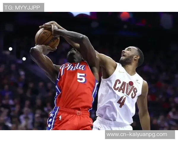 小莫布里半场表现出色7投4中贡献11分4篮板1助攻1盖帽 小莫布里半场表现出色7投4中贡献11分4篮板1助攻1盖帽