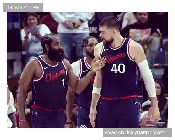 快船迎来赛季首个三连胜连续战胜湖人火箭与开拓者展现强劲实力