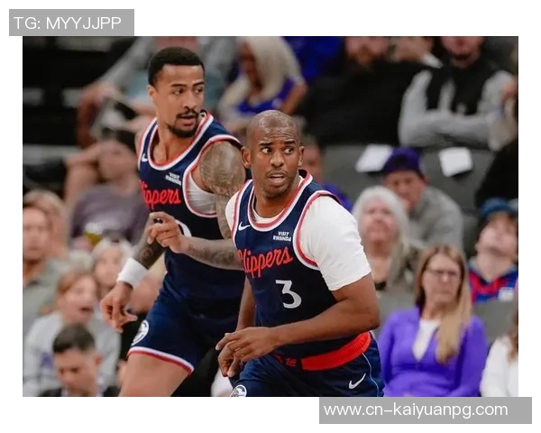 小卡称科林斯打四号位能对抗更高大球员我们每个位置的球员体型都很出色 小卡称科林斯打四号位能对抗更高大球员我们每个位置的球员体型都很出色